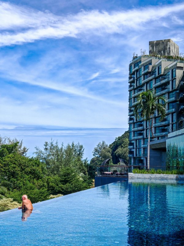 Hôtels en sardaigne avec piscine à deux pas de la mer